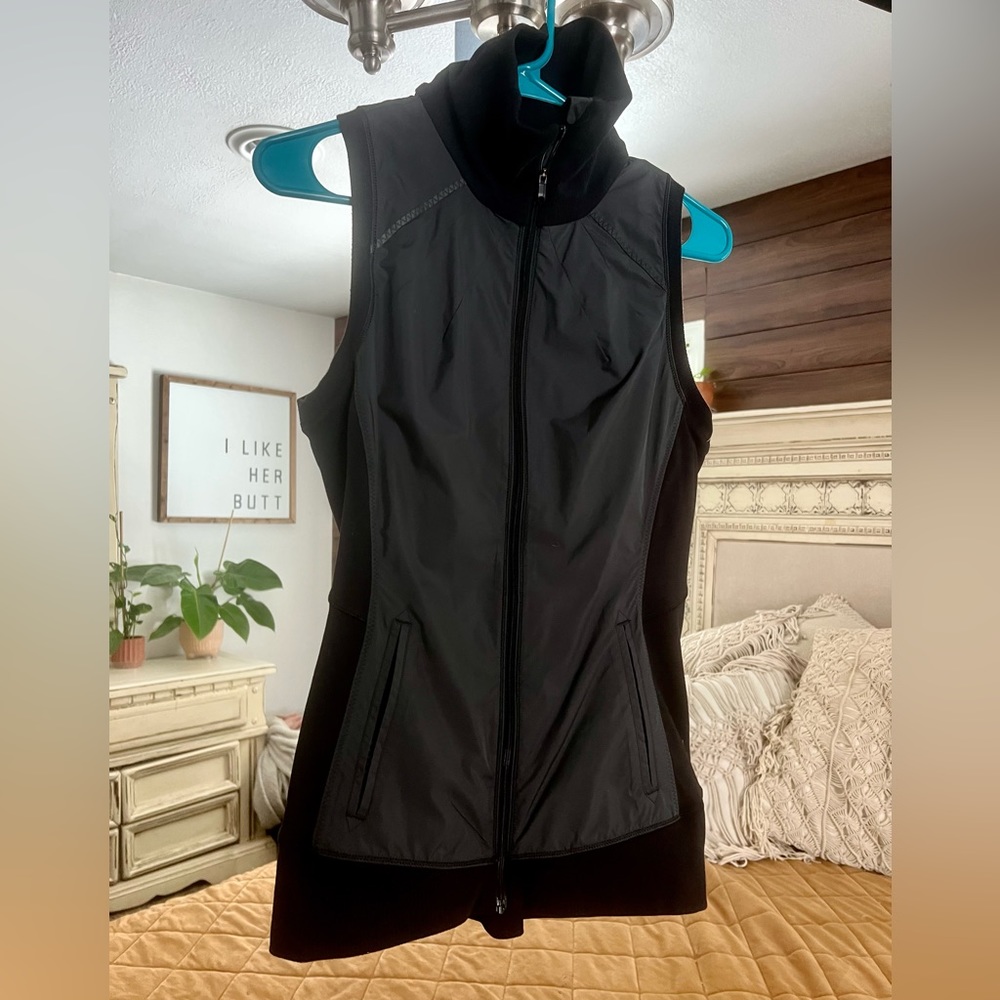 Lululemon Black Zip Up Vest Size Womens Small